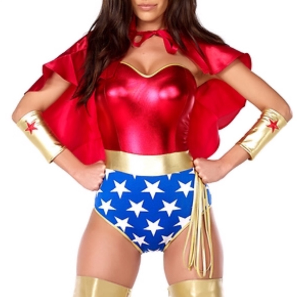 BNWT Sexy Wonder Woman Costume